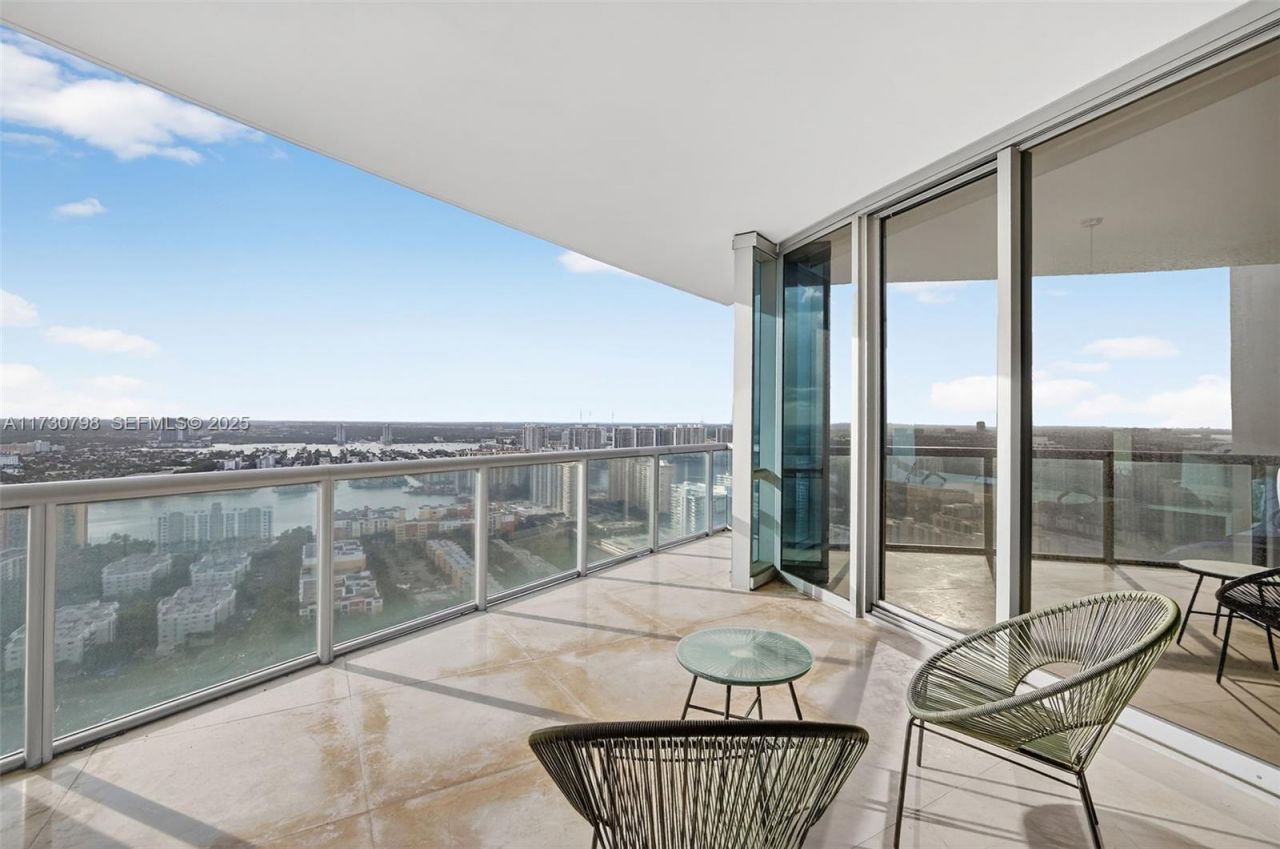 17121 Collins Ave, Unit 3905, Sunny Isles Beach, FL 33160 Photo