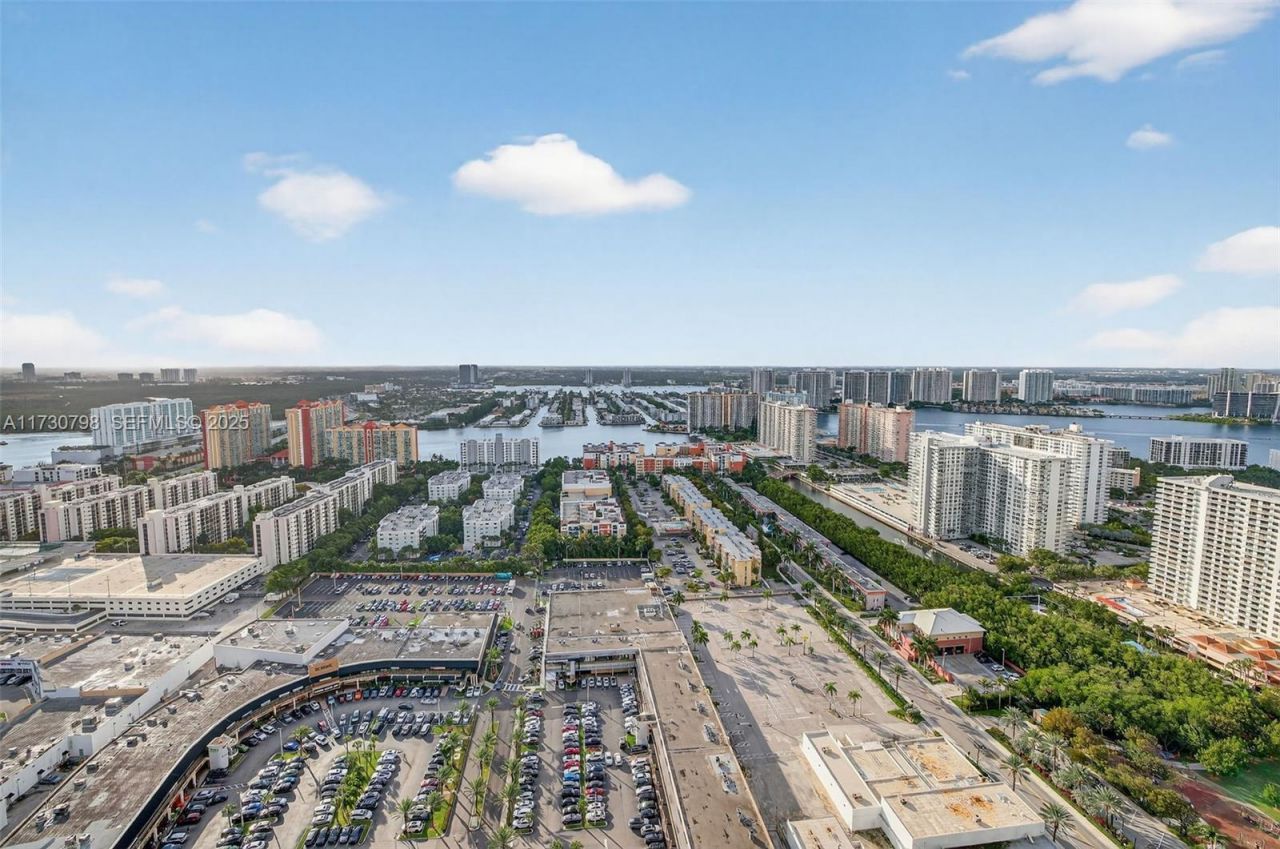 17121 Collins Ave, Unit 3905, Sunny Isles Beach, FL 33160 Photo