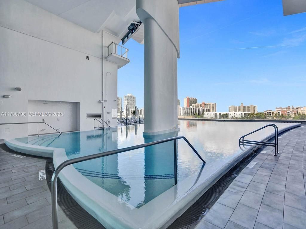 17121 Collins Ave, Unit 3905, Sunny Isles Beach, FL 33160 Photo
