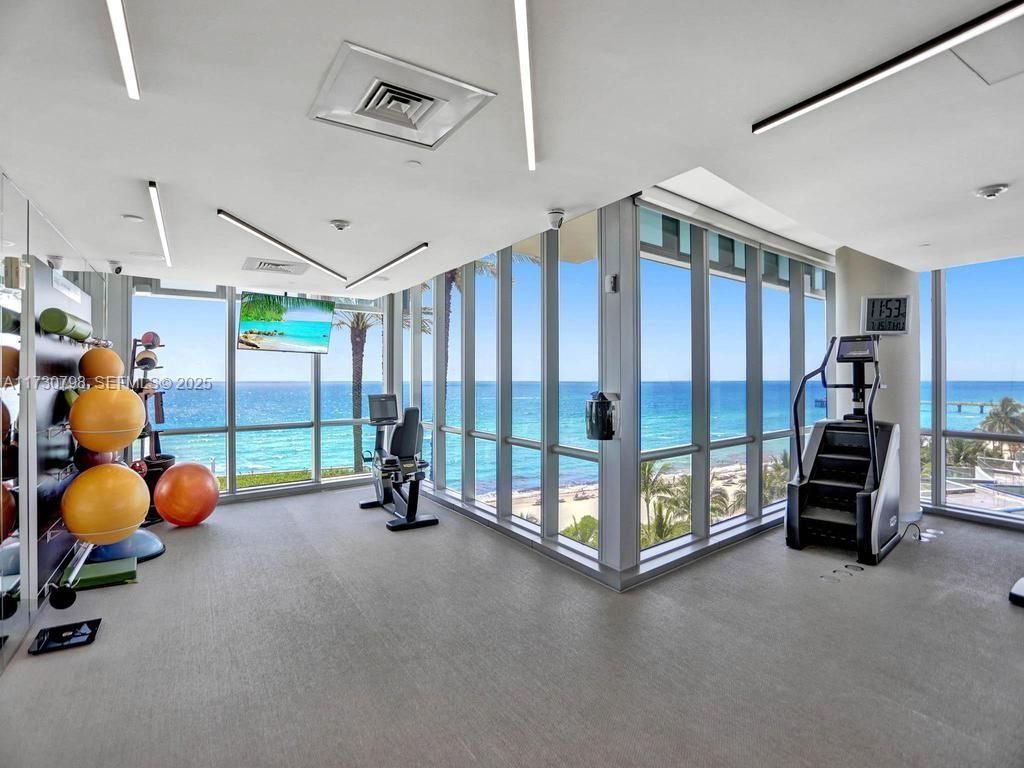 17121 Collins Ave, Unit 3905, Sunny Isles Beach, FL 33160 Photo