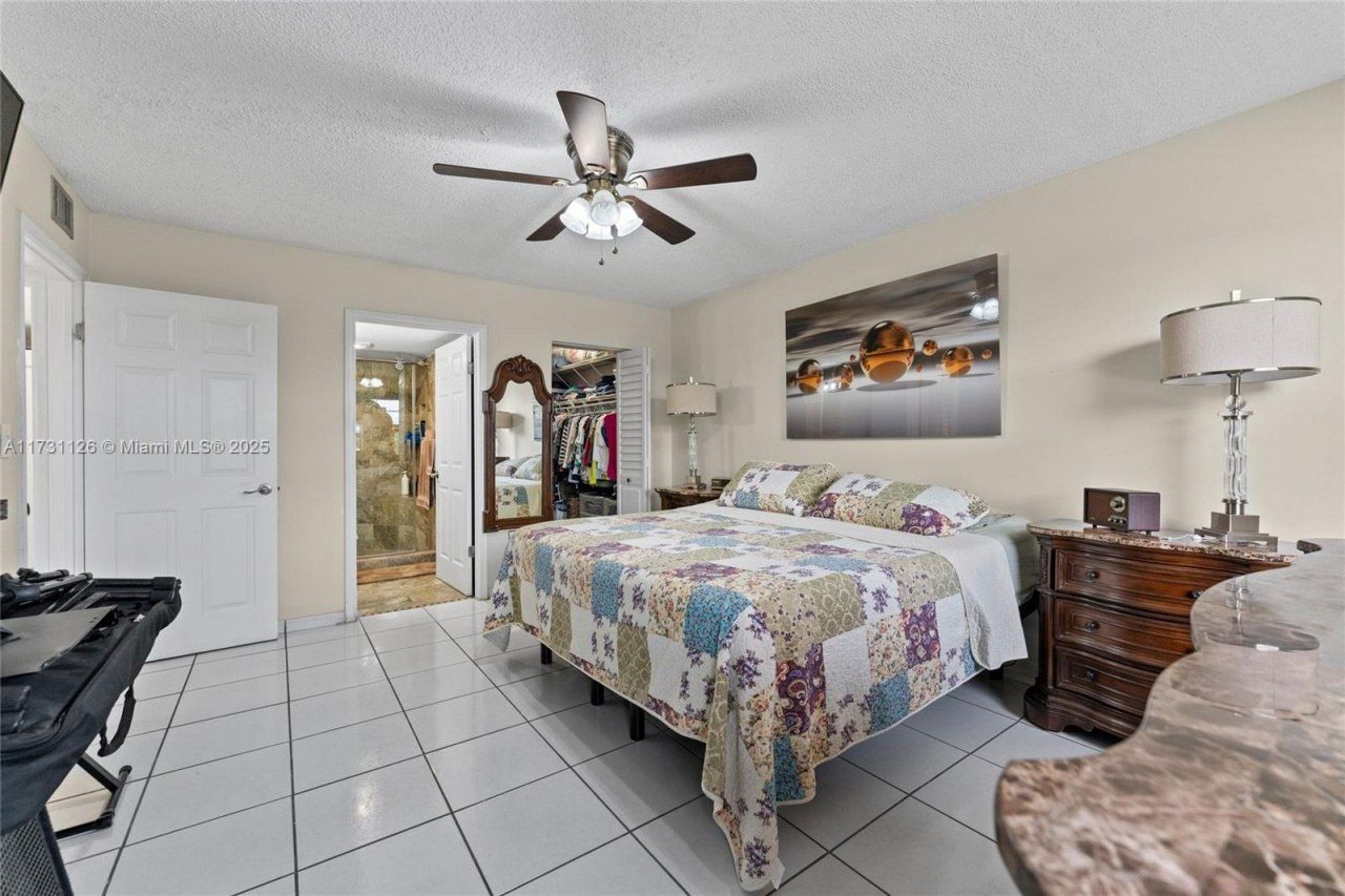 605 NW 72nd Ave, Unit 406, Miami, FL 33126 Photo