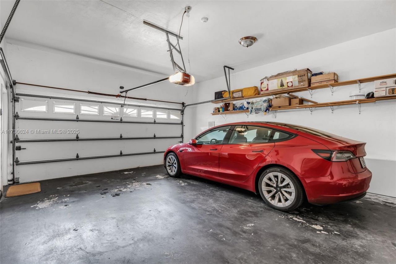 9260 SW 101 St, Miami, FL 33176 Photo