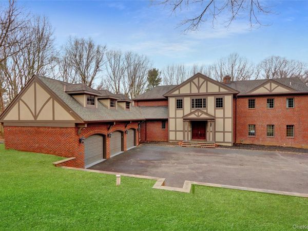 117 Centre Island Road, Centre Island, NY 11771