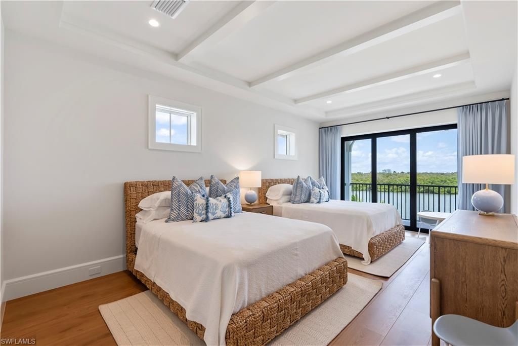 2375 Snook Dr, Naples, FL 34102 Photo