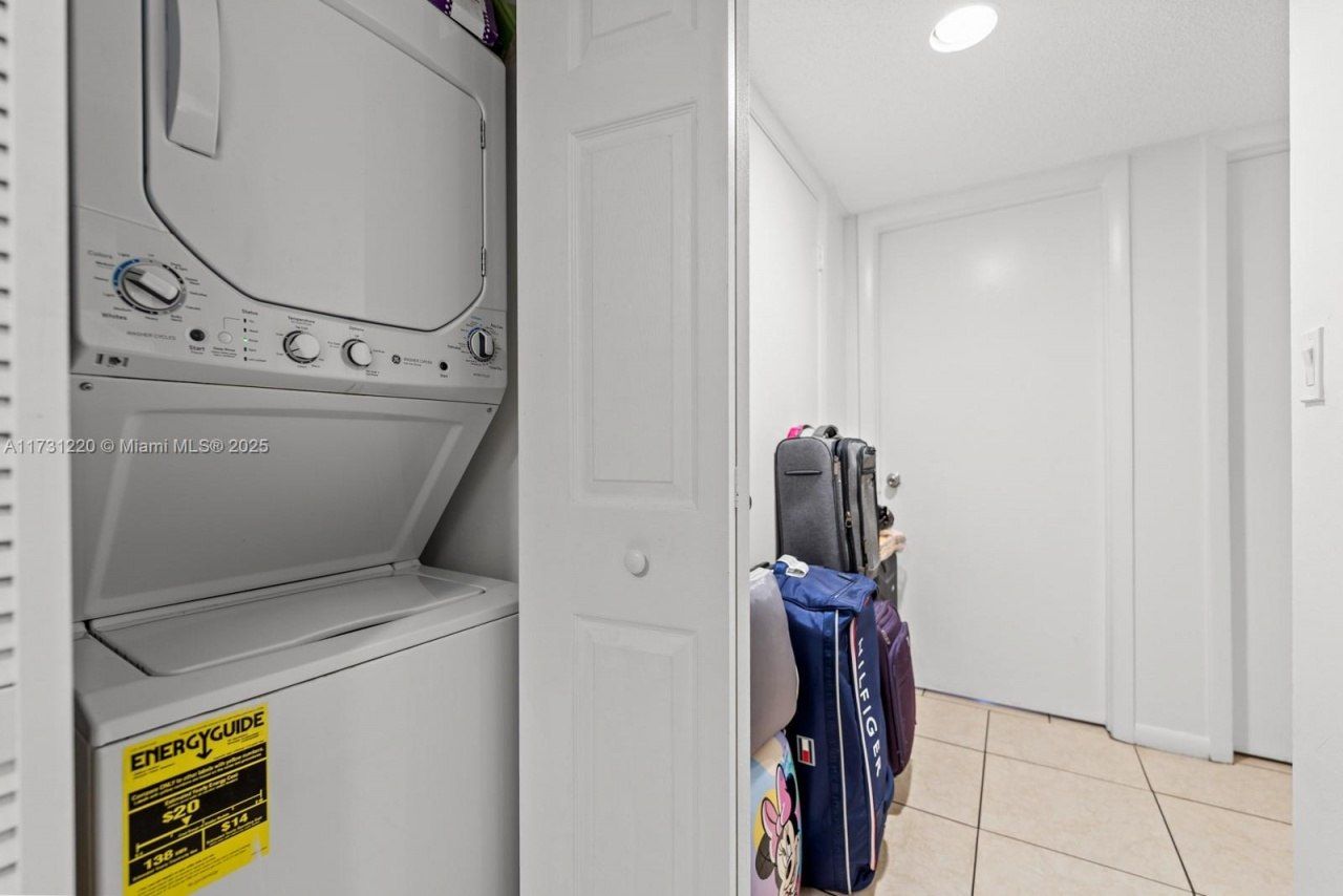 2020 NW 119th St, Unit 1122, Miami, FL 33167 Photo