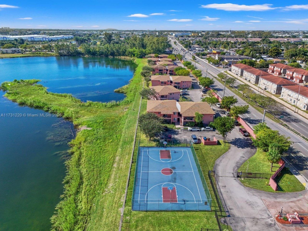 2020 NW 119th St, Unit 1122, Miami, FL 33167 Photo