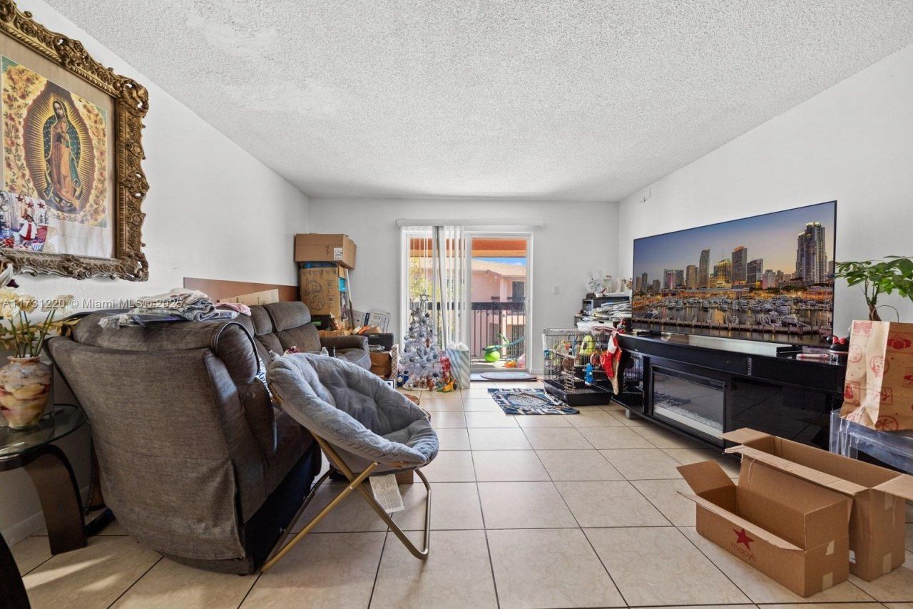 2020 NW 119th St, Unit 1122, Miami, FL 33167 Photo