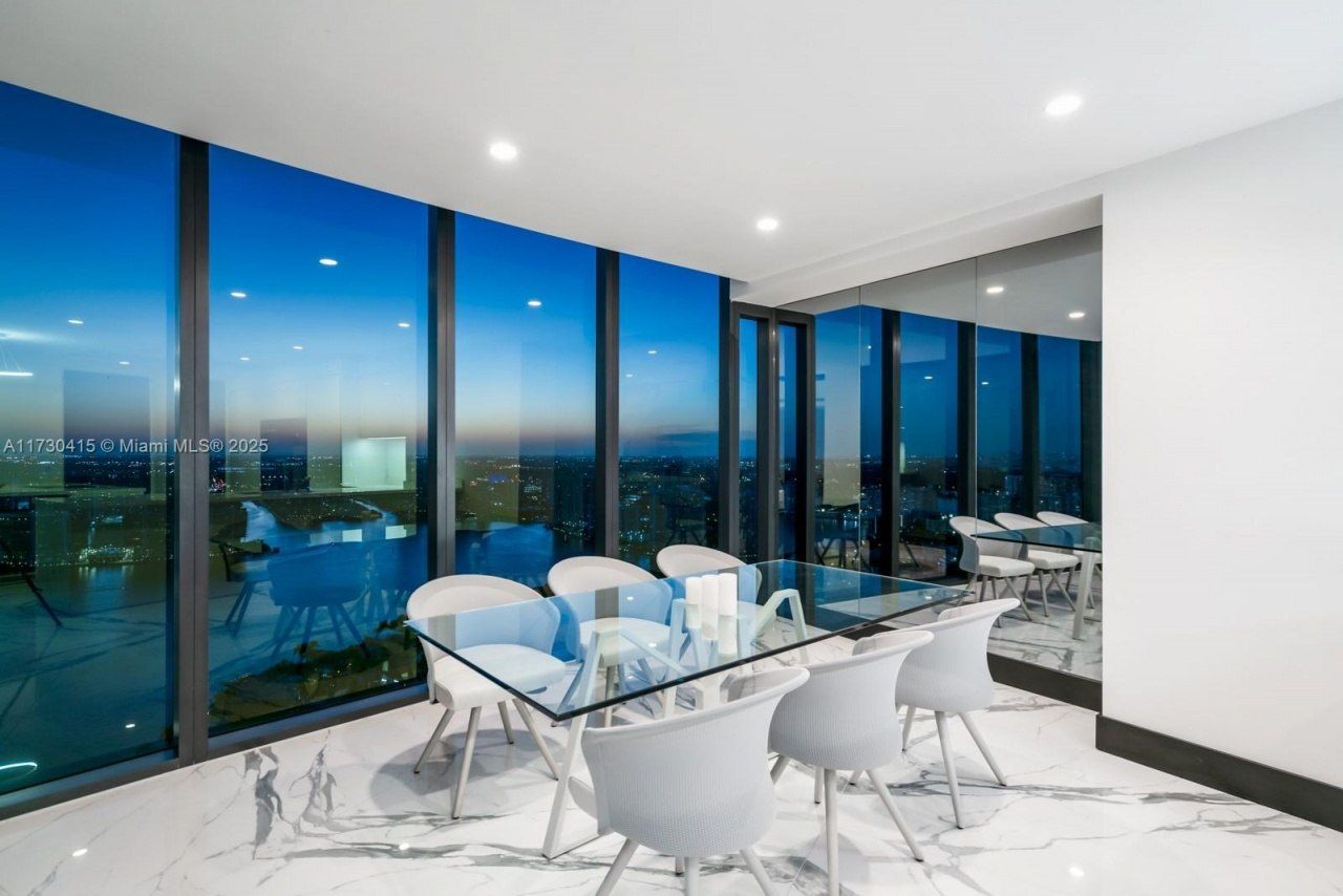 18555 Collins Ave, Unit 4203, Sunny Isles Beach, FL 33160 Photo