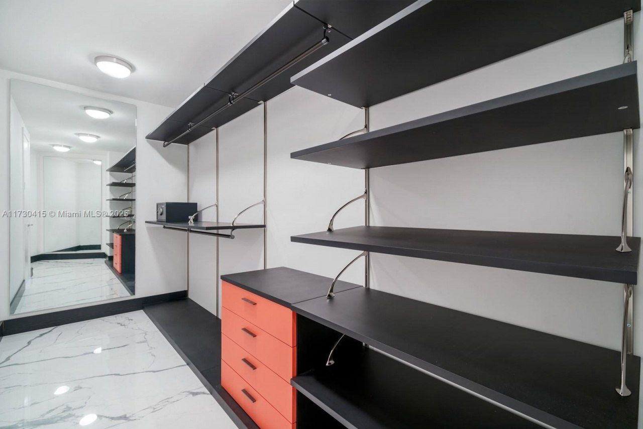 18555 Collins Ave, Unit 4203, Sunny Isles Beach, FL 33160 Photo