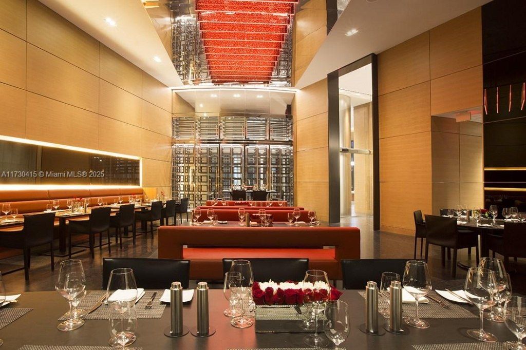 18555 Collins Ave, Unit 4203, Sunny Isles Beach, FL 33160 Photo