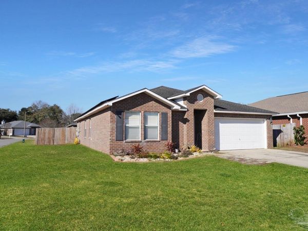 4749 Hilarita Cir, Pace, FL 32571