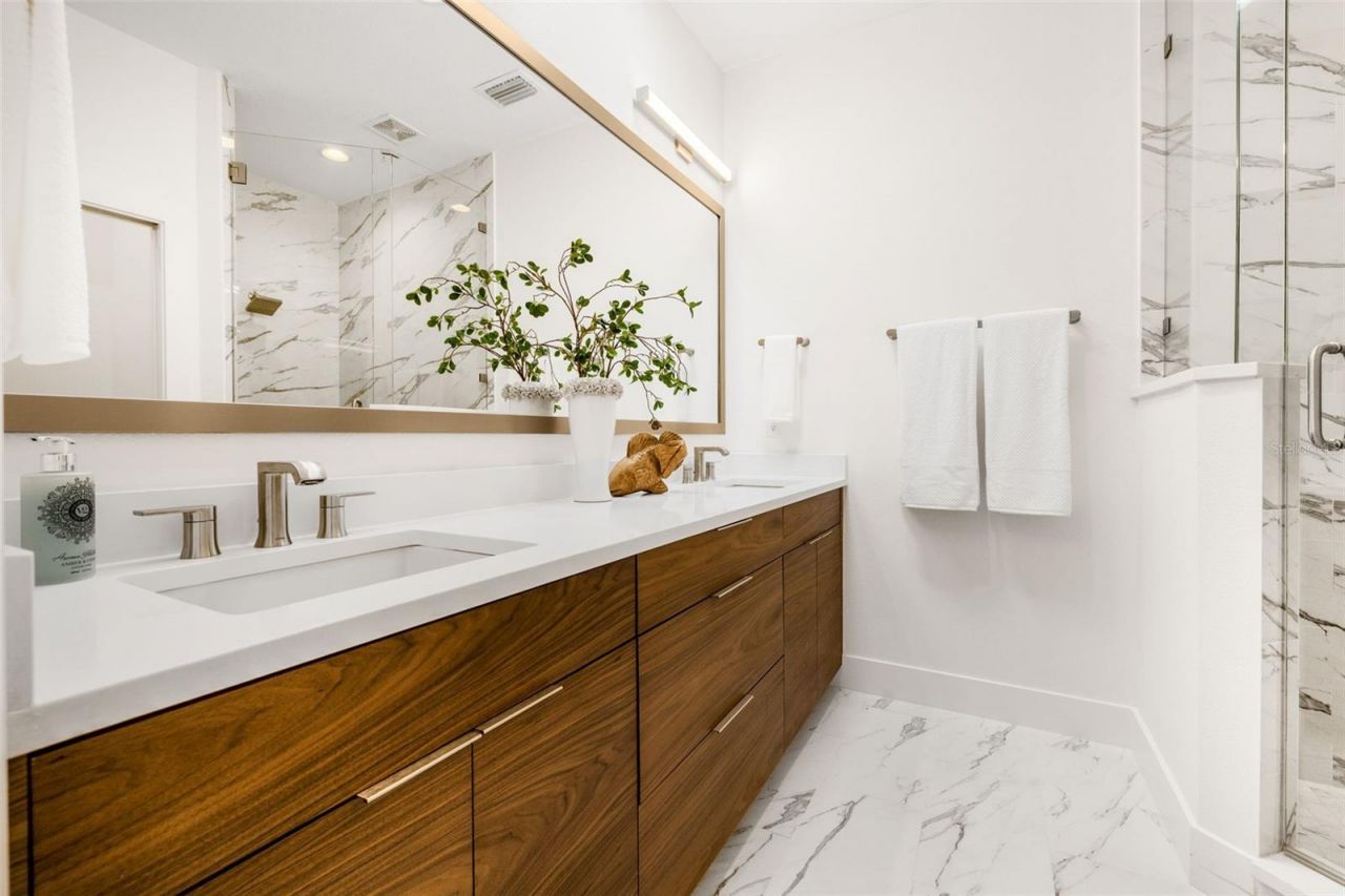 460 87th Avenue North, Saint Petersburg, FL 33702 Photo