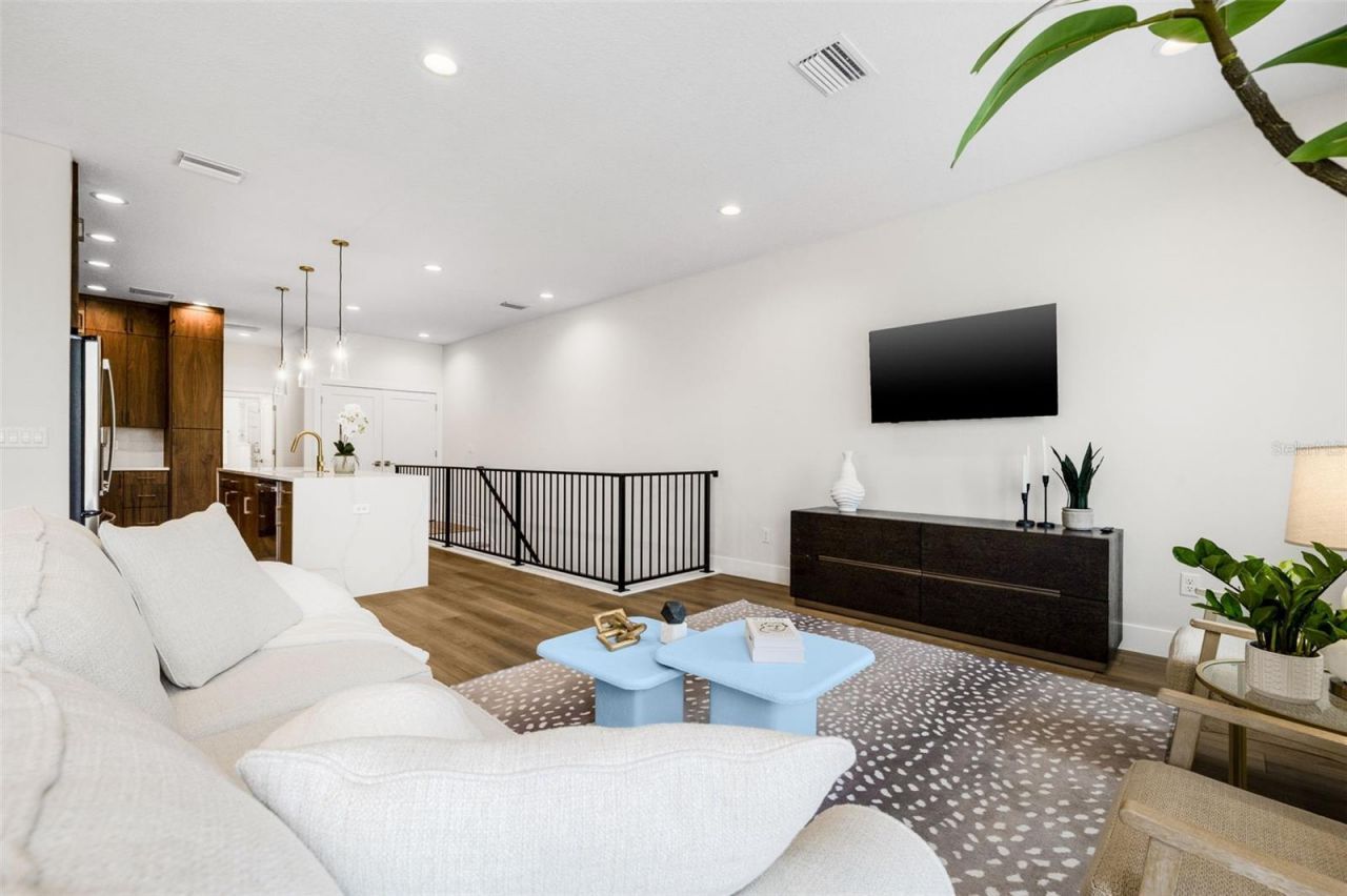 484 87th Avenue North, Saint Petersburg, FL 33702 Photo