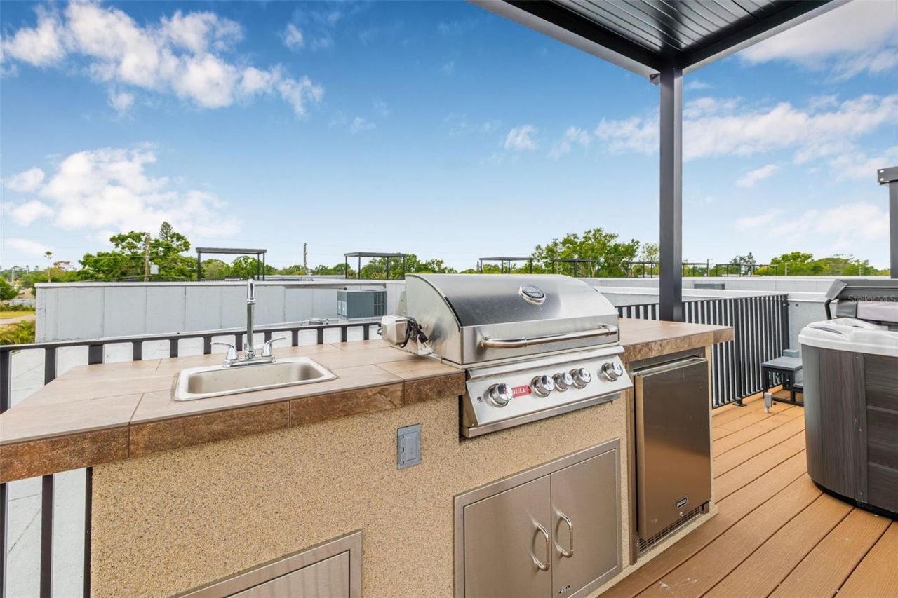 484 87th Avenue North, Saint Petersburg, FL 33702 Photo