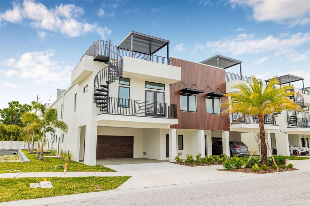 484 87th Avenue North, Saint Petersburg, FL 33702 Photo