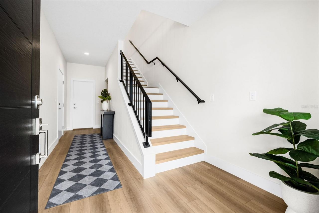 484 87th Avenue North, Saint Petersburg, FL 33702 Photo