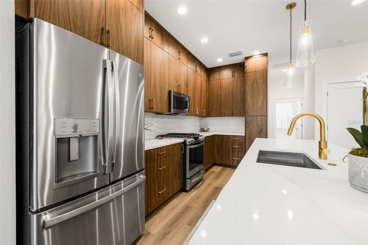 8631 5th Street North, Saint Petersburg, FL 33702 Photo