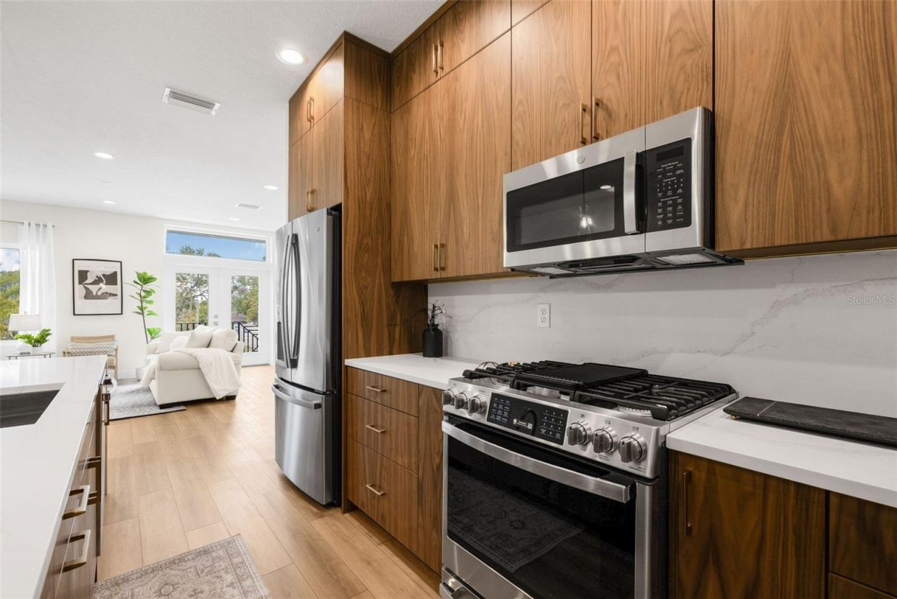 8631 5th Street North, Saint Petersburg, FL 33702 Photo