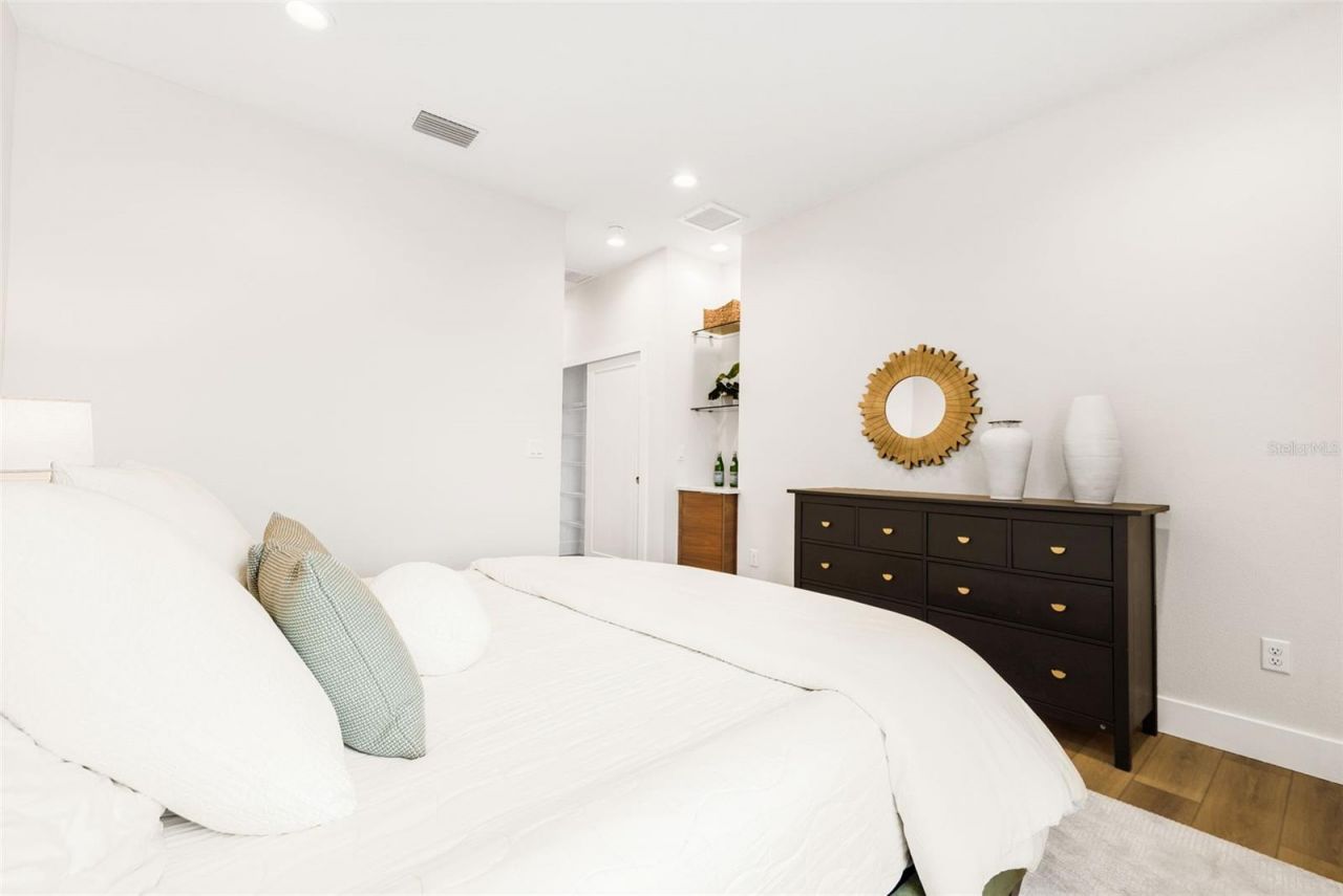 8631 5th Street North, Saint Petersburg, FL 33702 Photo