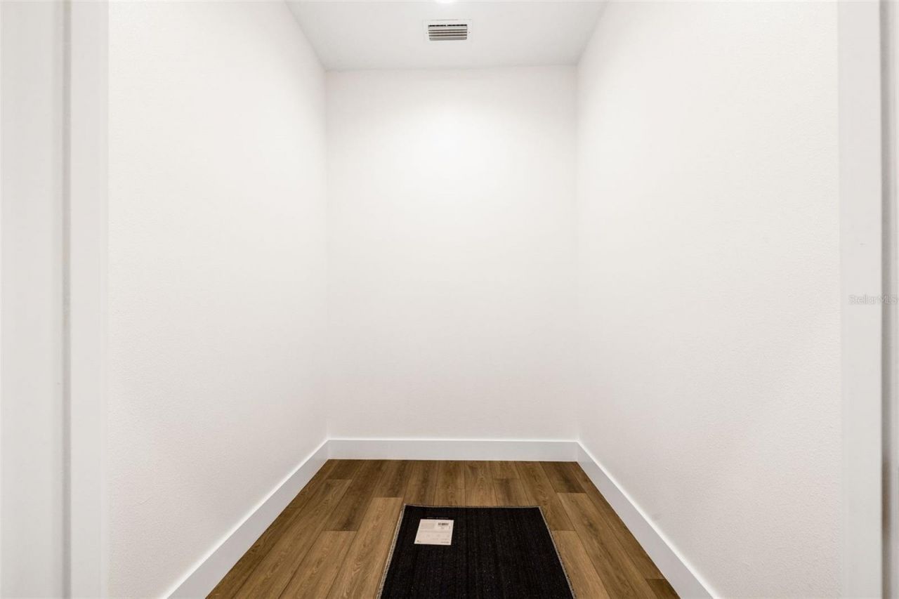 8631 5th Street North, Saint Petersburg, FL 33702 Photo