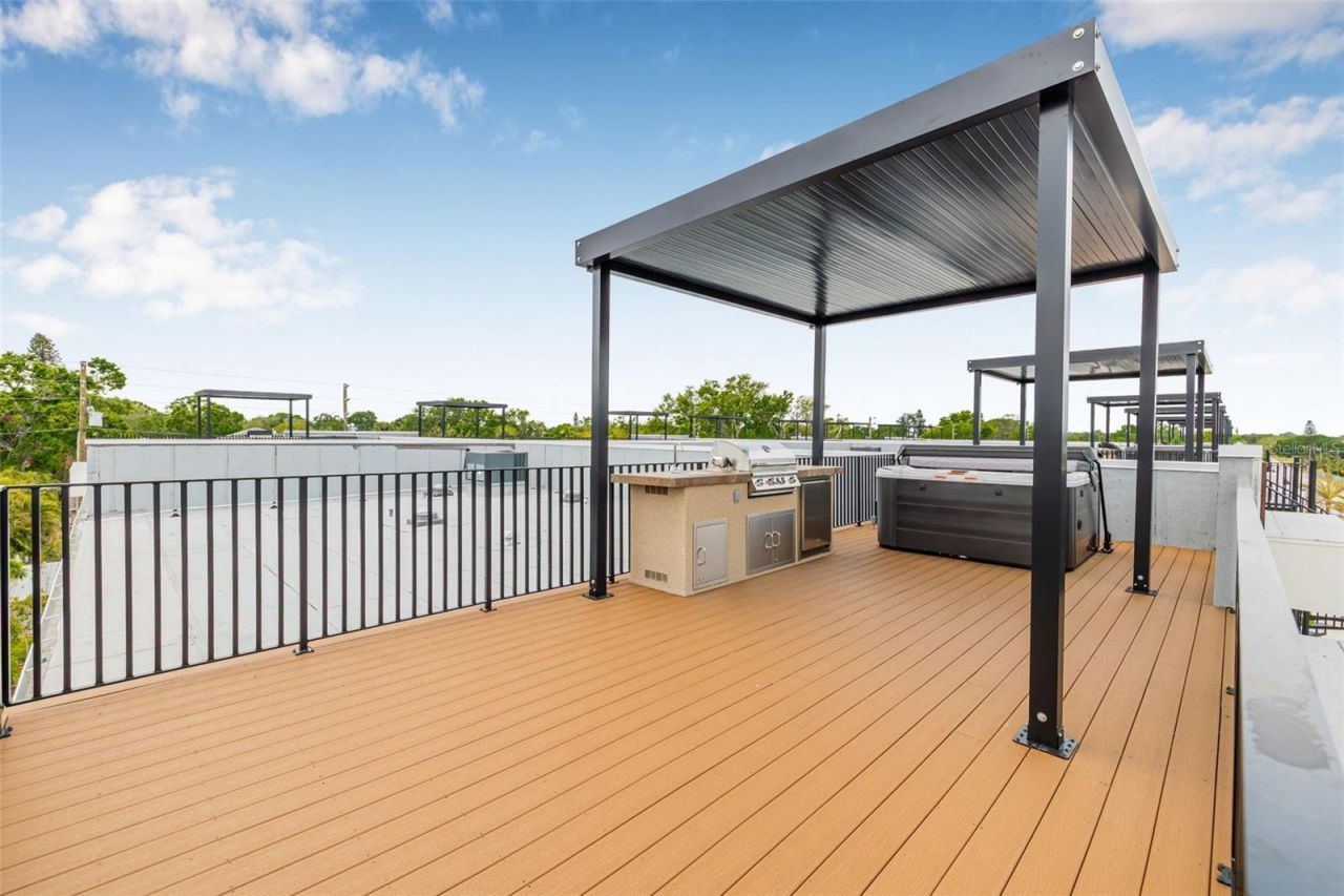 8631 5th Street North, Saint Petersburg, FL 33702 Photo