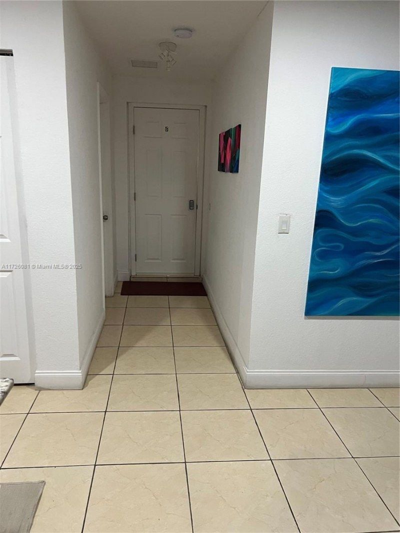 720 NW 30th Ave, Miami, FL 33125 Photo