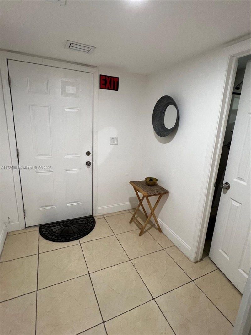 720 NW 30th Ave, Miami, FL 33125 Photo