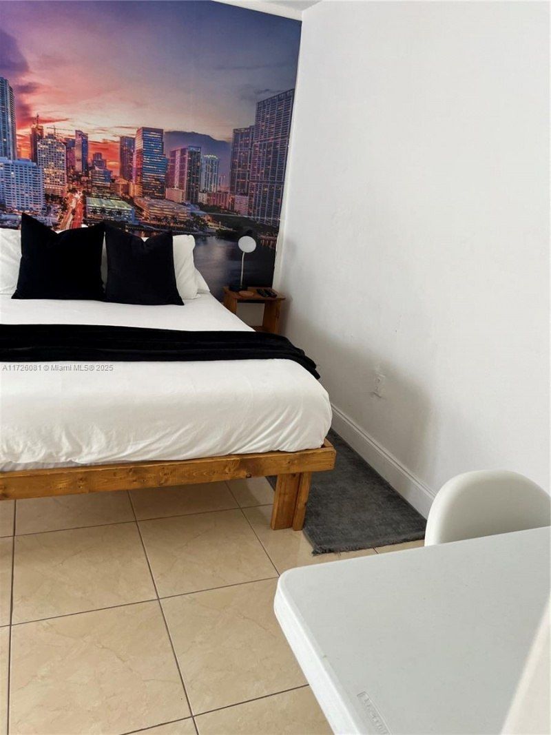 720 NW 30th Ave, Miami, FL 33125 Photo