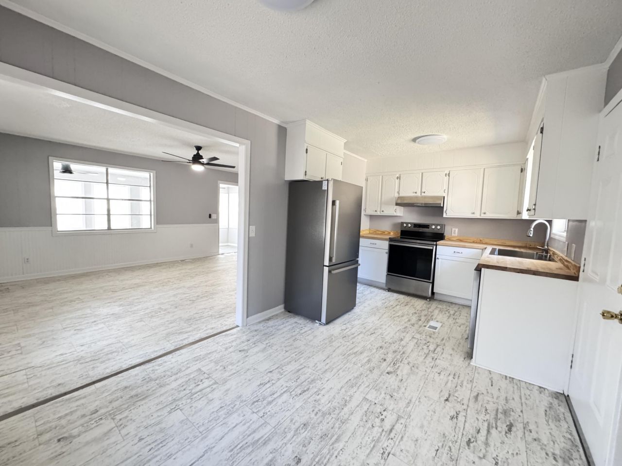 348 Cleveland Street Photo 10