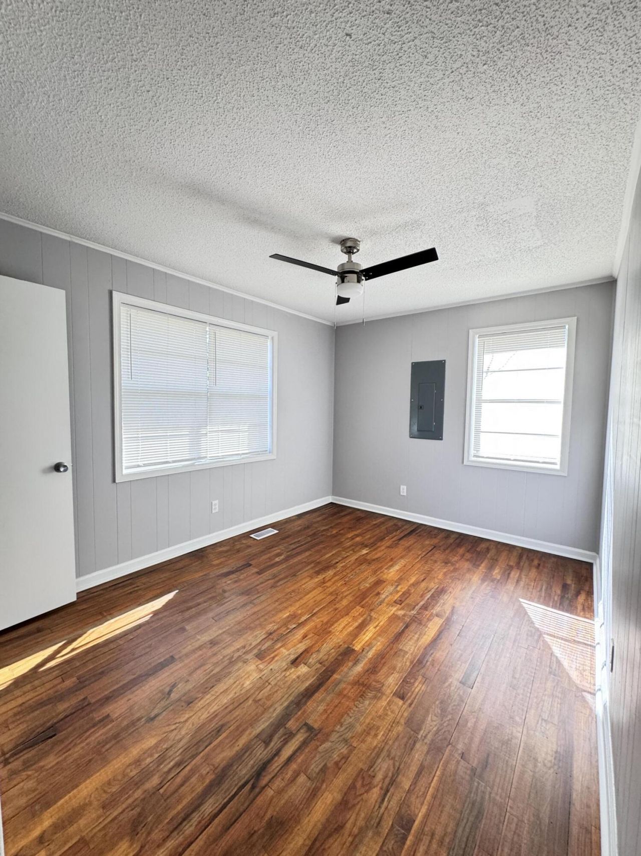 348 Cleveland Street Photo 15