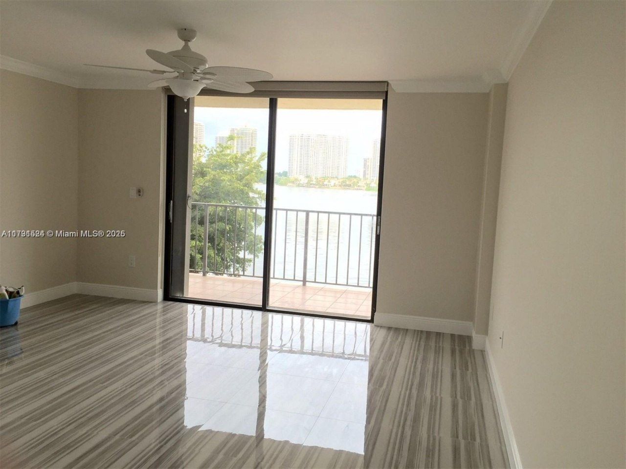 17878 N Bay Rd, Unit 201, Sunny Isles Beach, FL 33160 Photo