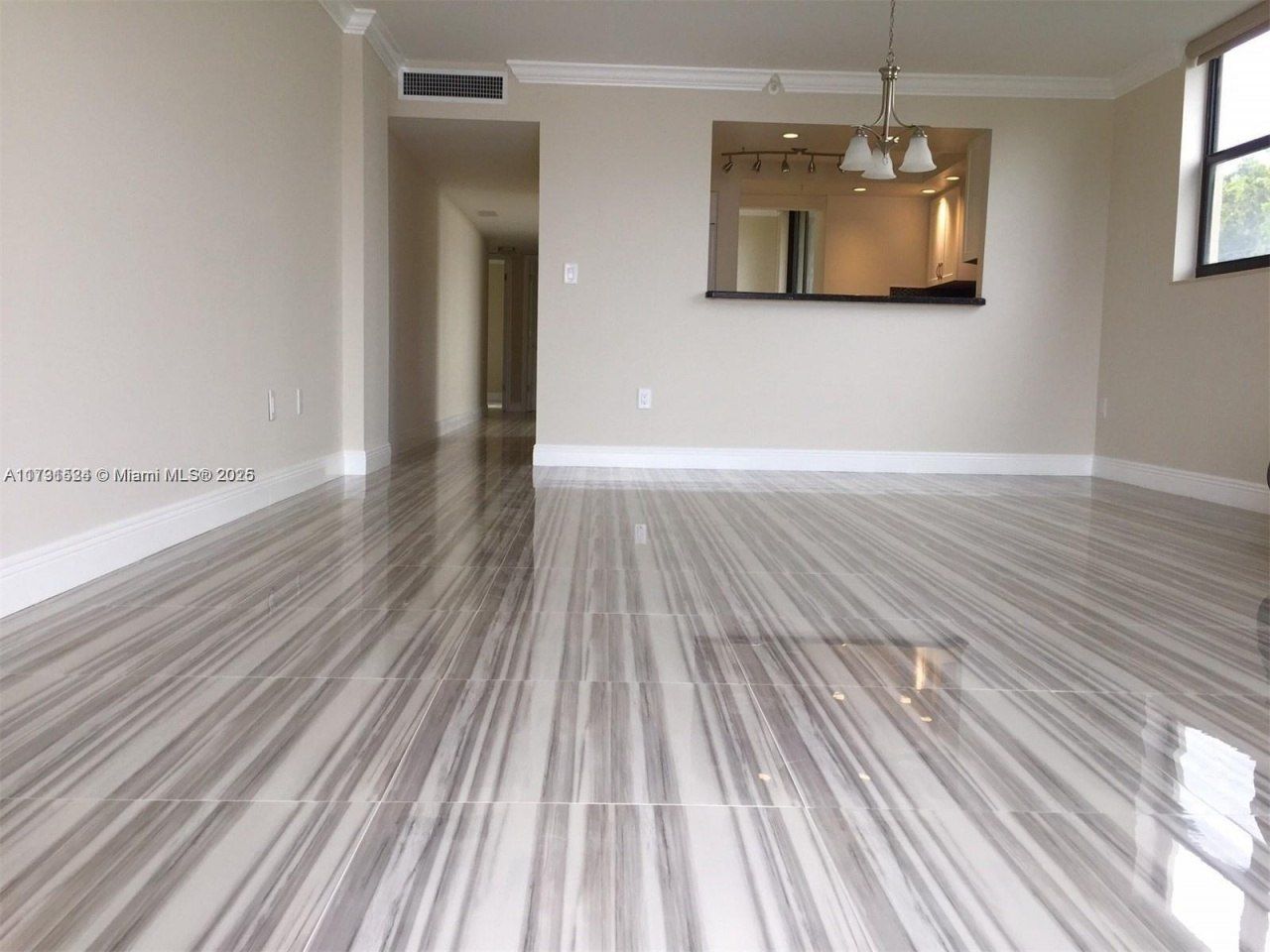 17878 N Bay Rd, Unit 201, Sunny Isles Beach, FL 33160 Photo