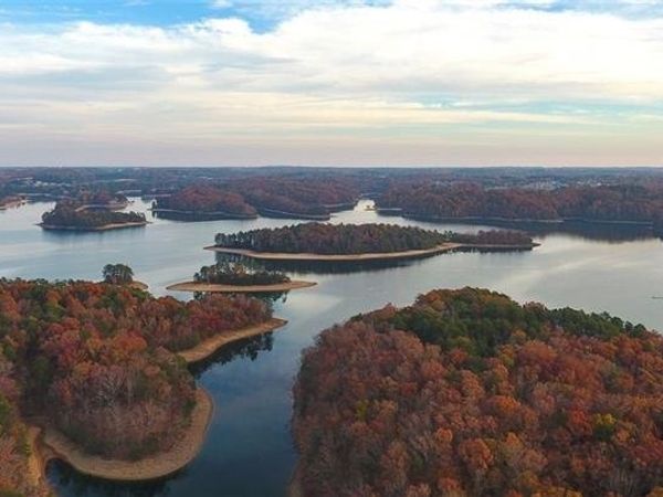 3550 Dockside Shores Drive, Gainesville, GA 30506