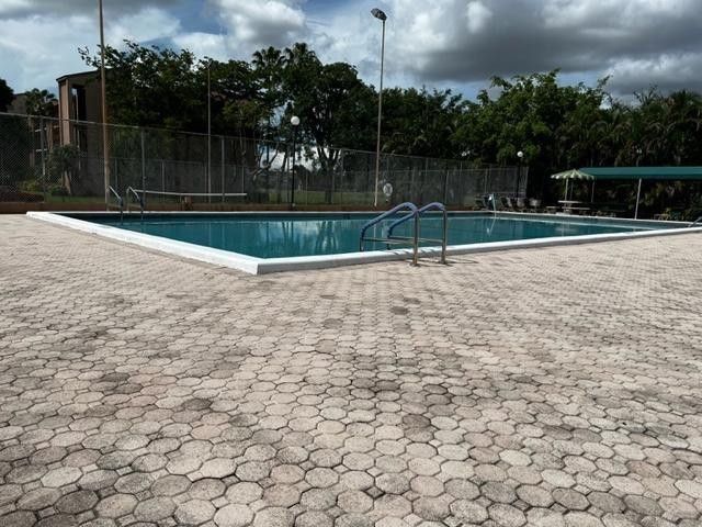 7320 Lake Circle Drive, Unit 407, Margate, FL 33063 Photo