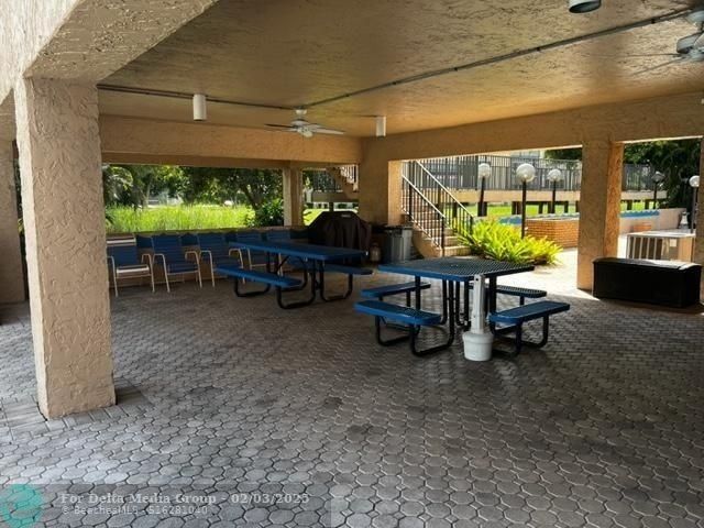 7320 Lake Circle Dr, Unit 407, Margate, FL 33063 Photo