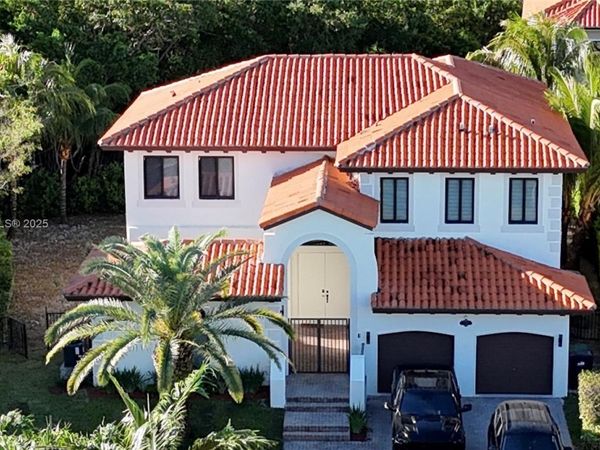 7796 SW 193rd Ln, Cutler Bay, FL 33157