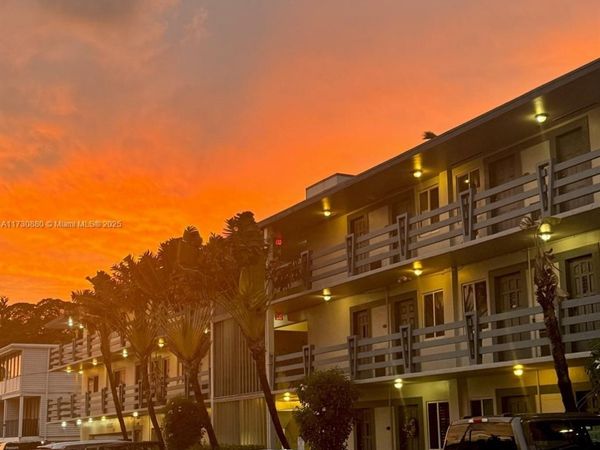 1535 SE 15th St, Unit 304, Fort Lauderdale, FL 33316