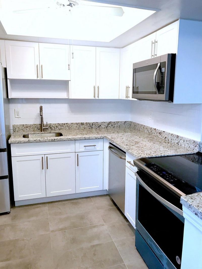 1535 SE 15th St, Unit 304, Fort Lauderdale, FL 33316 Photo