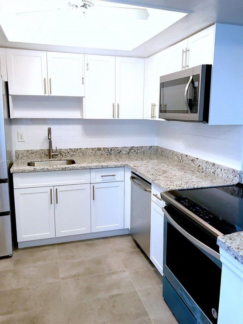 1535 SE 15th St, Unit 304, Fort Lauderdale, FL 33316 Photo