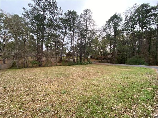 129 WOODCLIFF Circle, Pineville, LA 71360