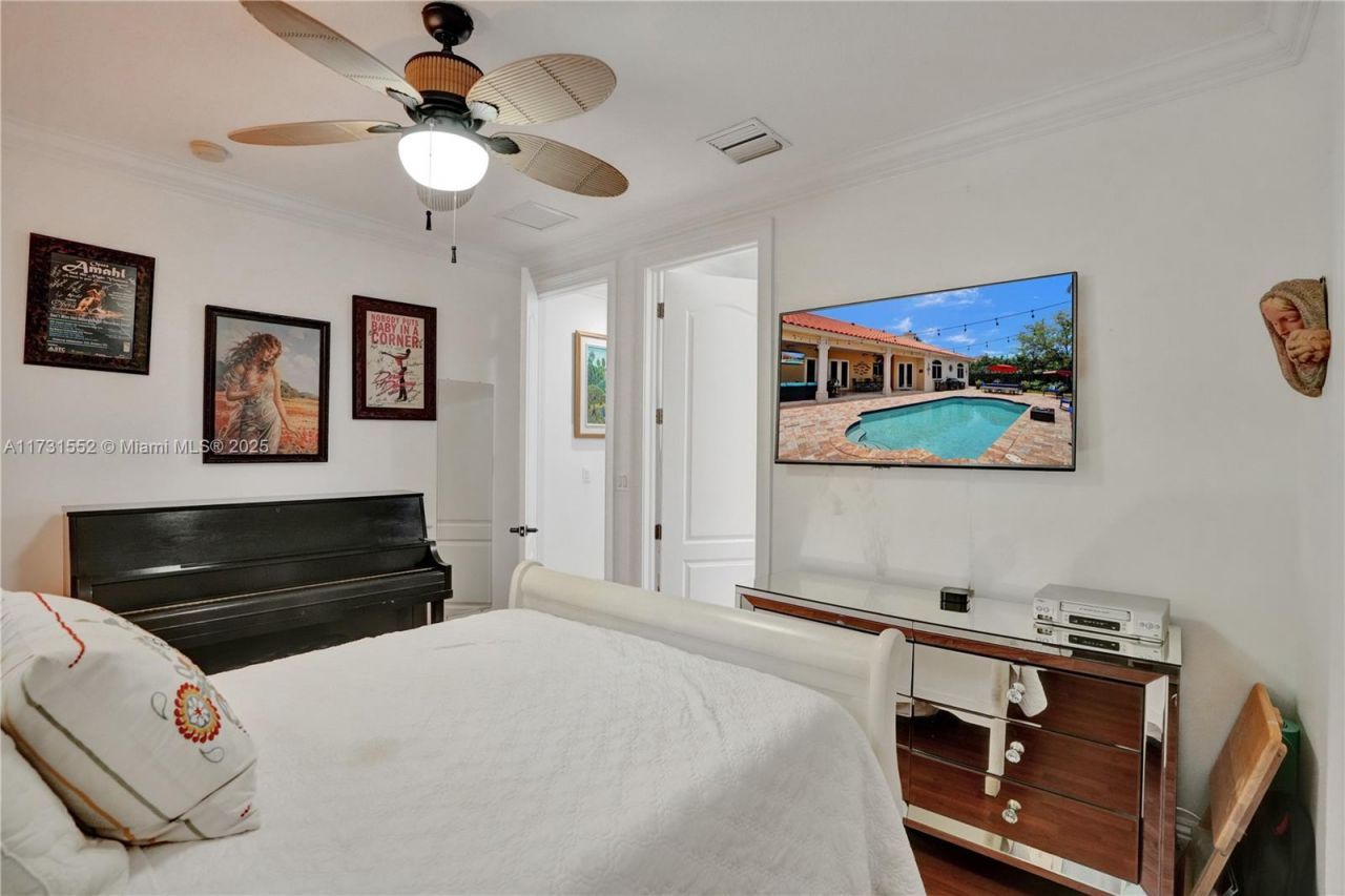 15210 SW 74th Ct, Palmetto Bay, FL 33157 Photo