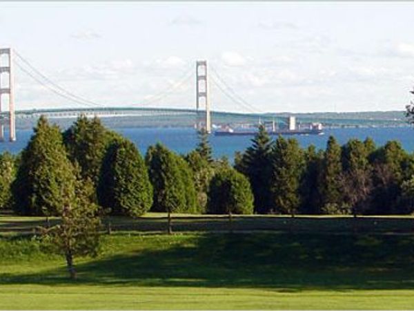 W US-2, St. Ignace, MI 49781