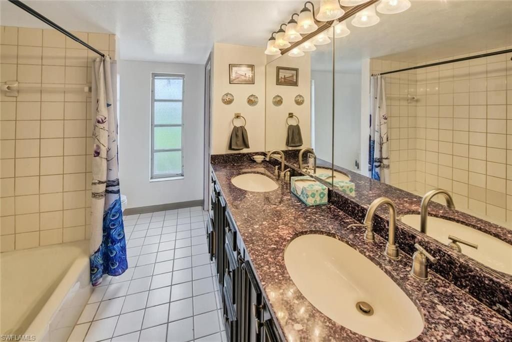29 Caribbean Rd, Naples, FL 34108 Photo