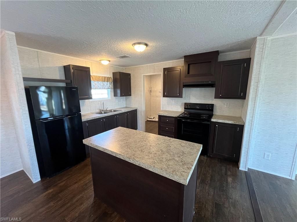 5109 Flamingo Dr, Saint James City, FL 33956 Photo