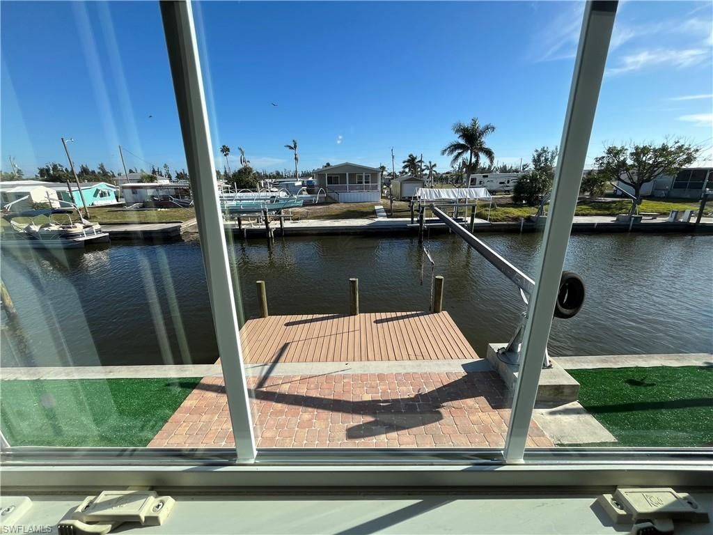 5109 Flamingo Dr, Saint James City, FL 33956 Photo