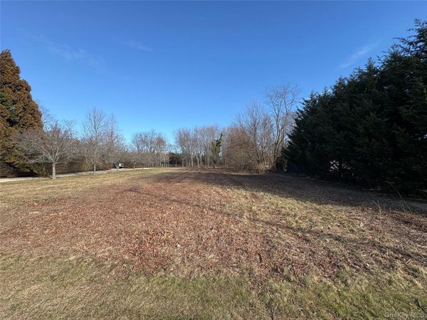 1350 Hortons Lane, Southold, NY 11971