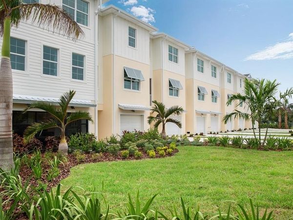 7334 MARATHON DRIVE, SEMINOLE, FL 33777