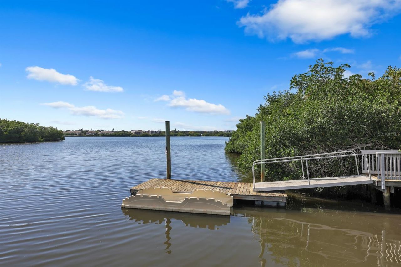 7318 Marathon Drive, Seminole, FL 33777 Photo