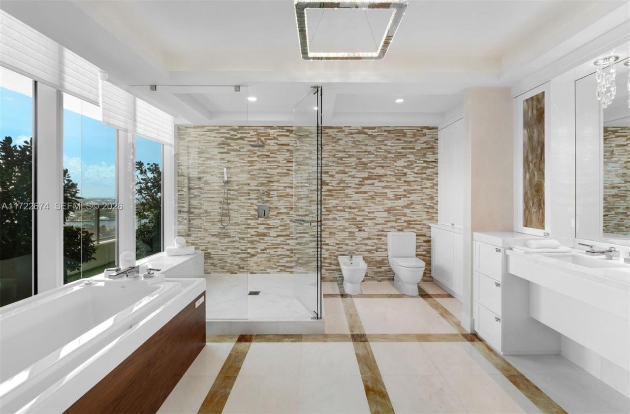 1 N Fort Lauderdale Beach Blvd, Unit 2102, Fort Lauderdale, FL 33304 Photo