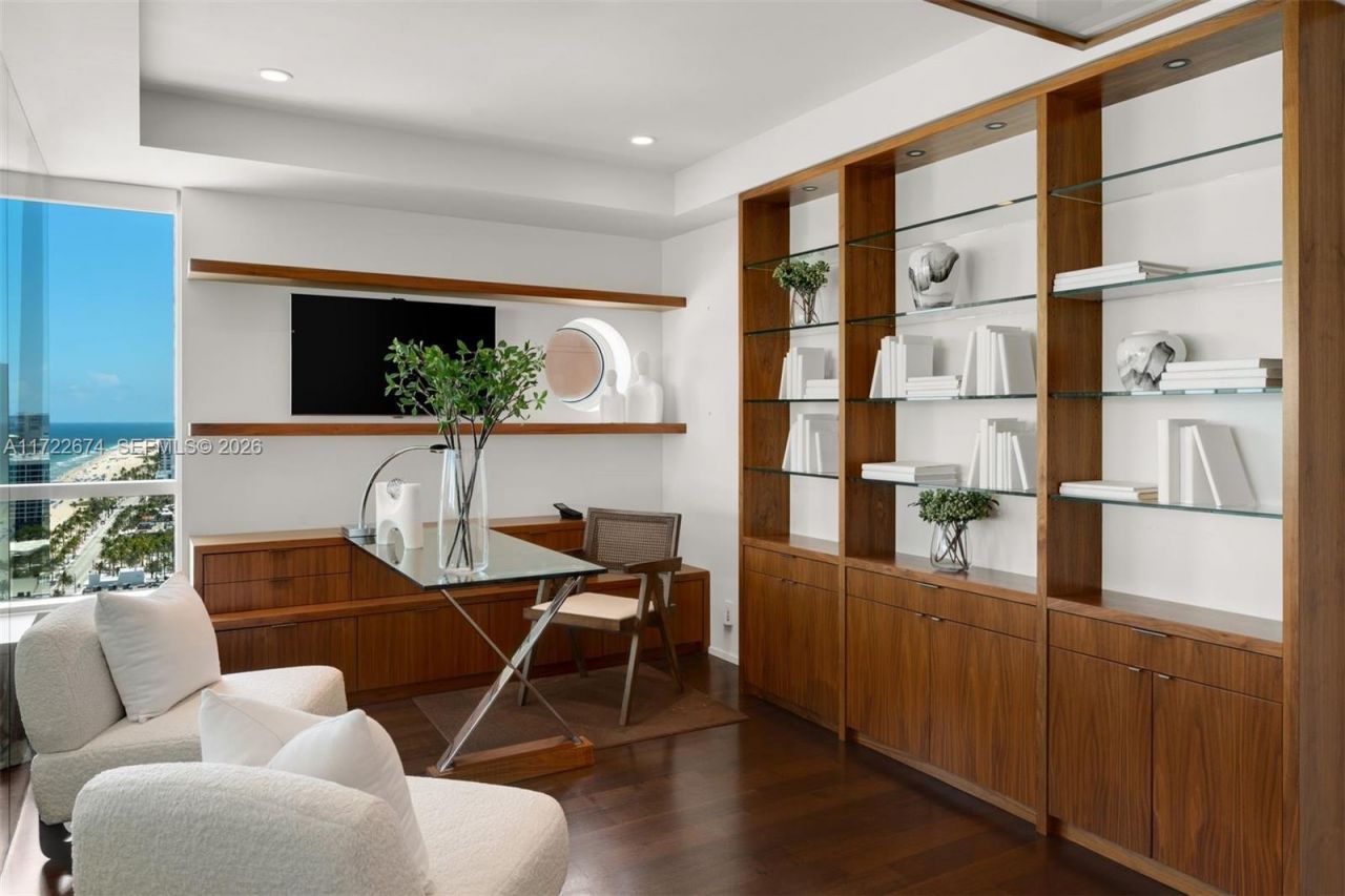 1 N Fort Lauderdale Beach Blvd, Unit 2102, Fort Lauderdale, FL 33304 Photo